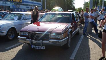 auto do ślubu Cadillac DeVille