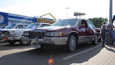 auto do ślubu Cadillac DeVille