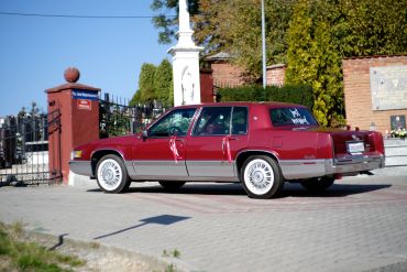 auto do ślubu Cadillac DeVille